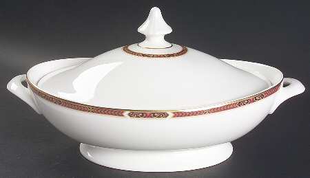 Connaught Oval Covered Vegetable
