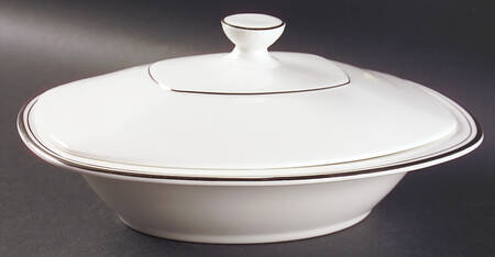 Concord Platinum (Concord Shape) Oval Covered Vegetable (OV11 Base)