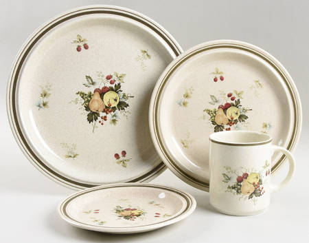 Cornwall (Rim, Double Green Trim) 4 Piece Place Setting