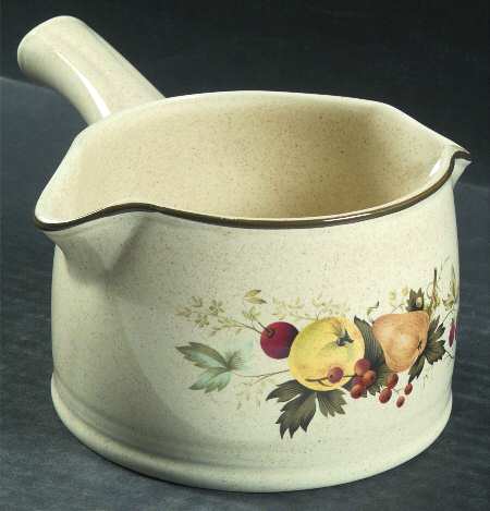 Cornwall (Coupe, Single Line Green Trim) Gravy Boat