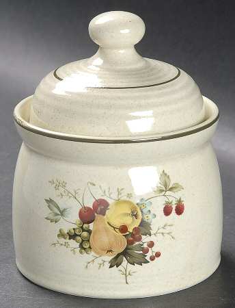 Cornwall (Coupe, Single Line Green Trim) Sugar Bowl & Lid