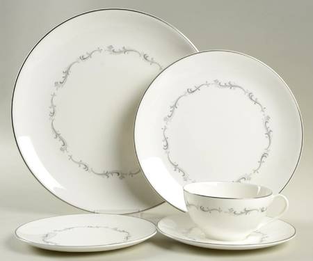 Coronet 5 Piece Place Setting