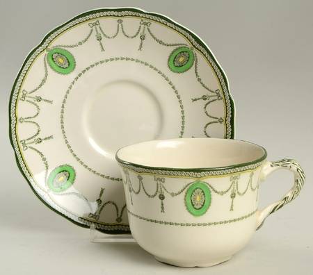Countess Oversized Cup & Saucer Set