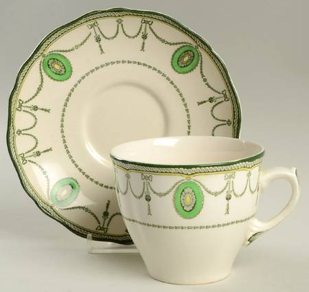 Countess Oversized Cup & Saucer Set
