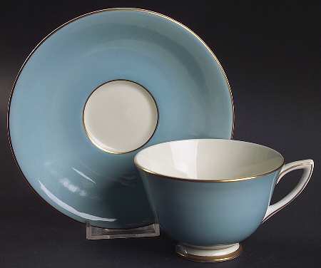 Court Footed Cup & Saucer Set