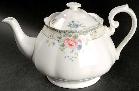 Courtney Teapot & Lid