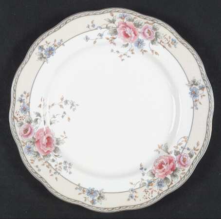 Courtney Salad Plate