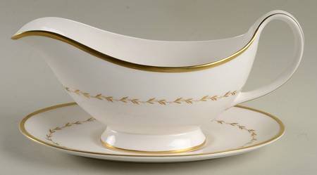 Covington Gravy Boat & Underplate