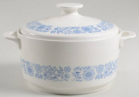 Cranbourne Small Oven-To-Table Round Covered Casserole