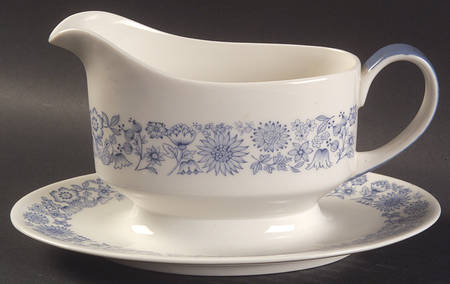 Cranbourne Gravy Boat with Attached Underplate