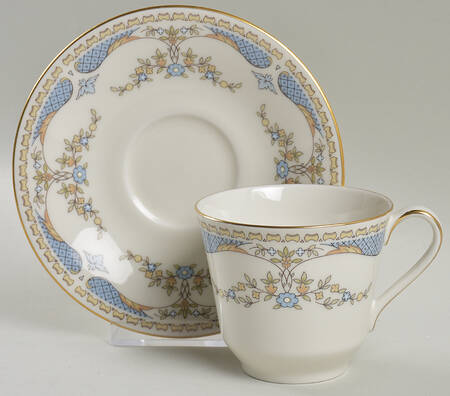 Curzon Flat Cup & Saucer Set