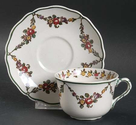 D2772 Flat Cup & Saucer Set