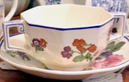 D3823 Flat Bouillon Cup & Saucer
