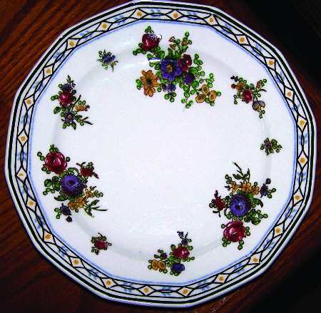 D4242 by Royal Doulton