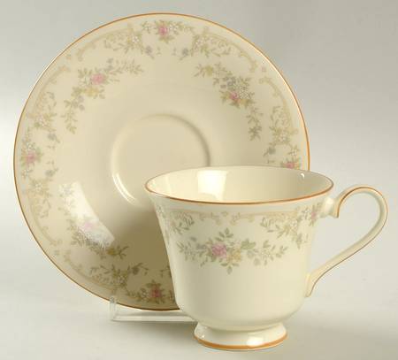 Diana Micro Footed Cup & Saucer Set