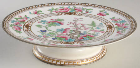 Dresden 9" Pedestal Cake Stand
