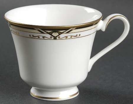Dumont Footed Cup