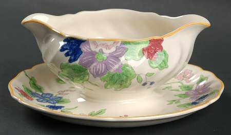 Dunbar Round Gravy Boat/Attached Underplate