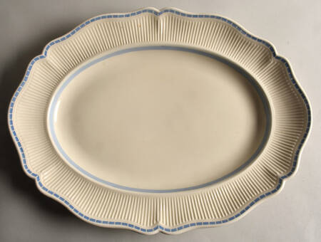 The Durham 16" Oval Serving Platter