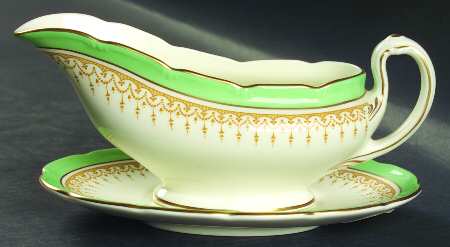 Duke of York Green (Scalloped) Gravy Boat & Underplate
