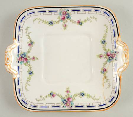 E10000 Square Handled Cake Plate
