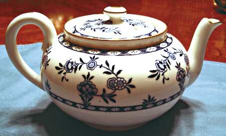 E1430 Teapot & Lid