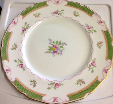 E4628 by Royal Doulton