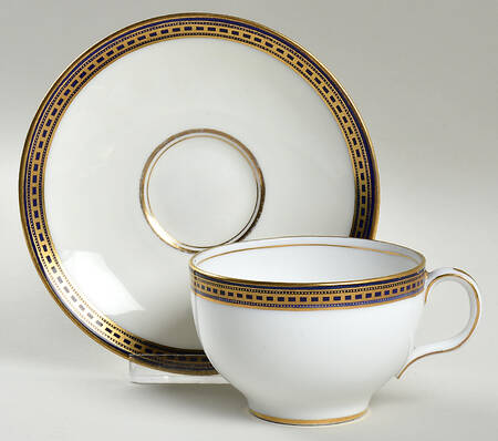 E5655 Flat Cup & Saucer Set