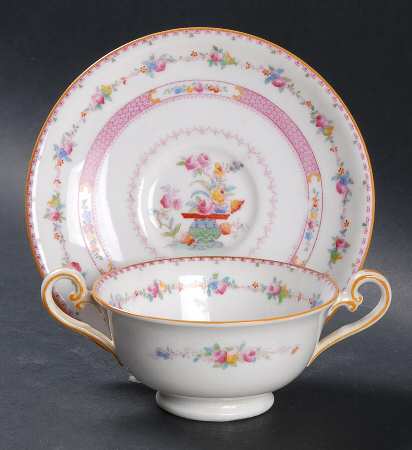 E7319 Flat Bouillon Cup & Saucer