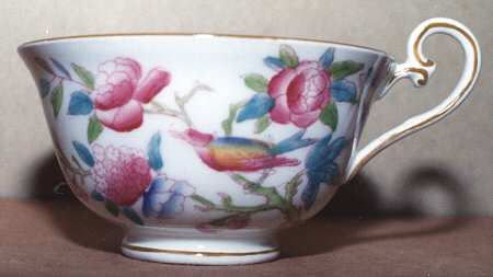 E7421 Footed Cup