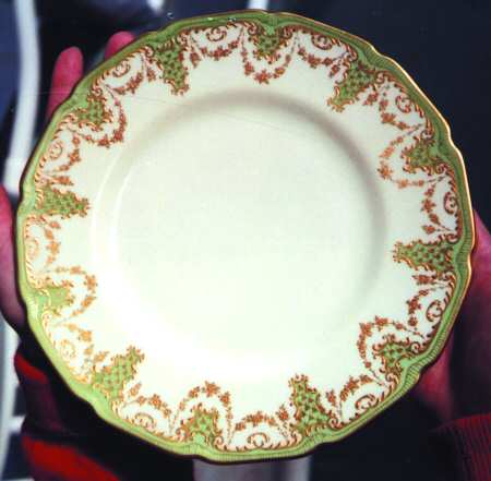 E7550 by Royal Doulton