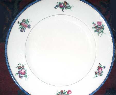 E8041 by Royal Doulton