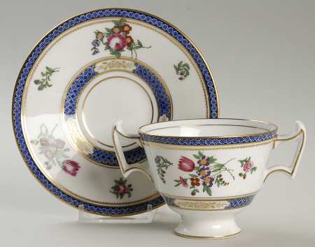 E8042 Footed Bouillon Cup & Saucer