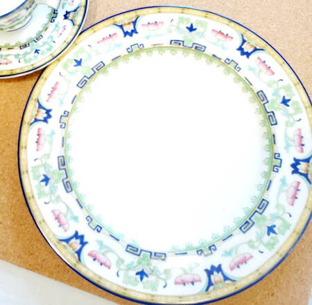 E9434 by Royal Doulton