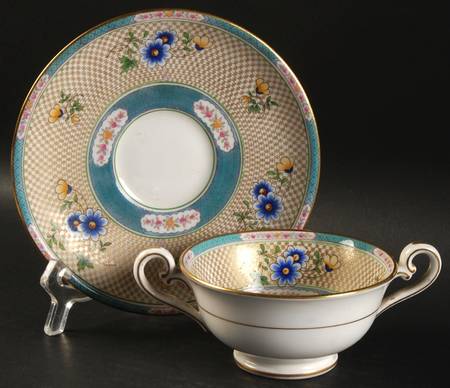 E9800 Footed Bouillon Cup & Saucer