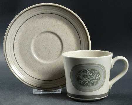 Earthflower Flat Cup & Saucer Set