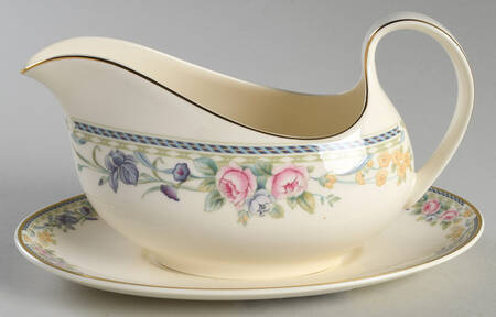 Eleanor Gravy Boat & Underplate
