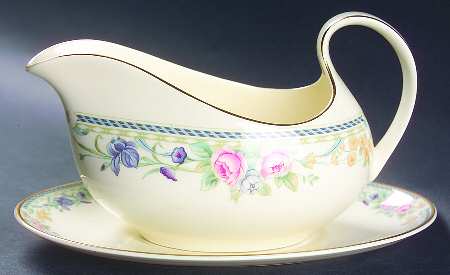 Eleanor Gravy Boat & Underplate