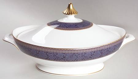 English Brocade Oval Covered Vegetable