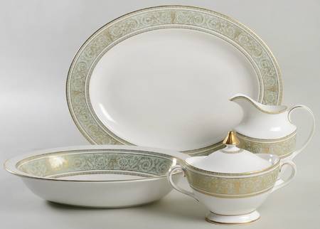 English Renaissance 5 Piece Hostess Set