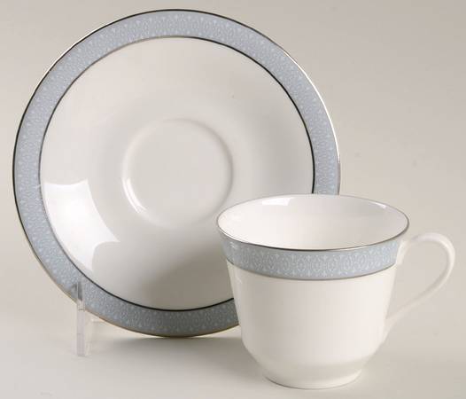 Etude Flat Cup & Saucer Set