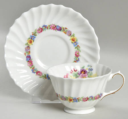 Evesham Footed Cup & Saucer Set