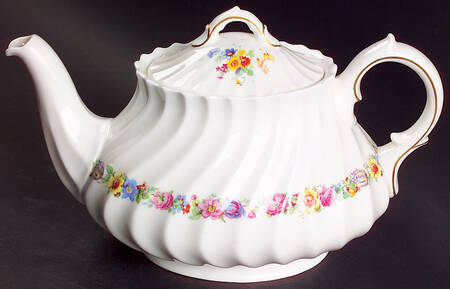 Evesham Teapot & Lid