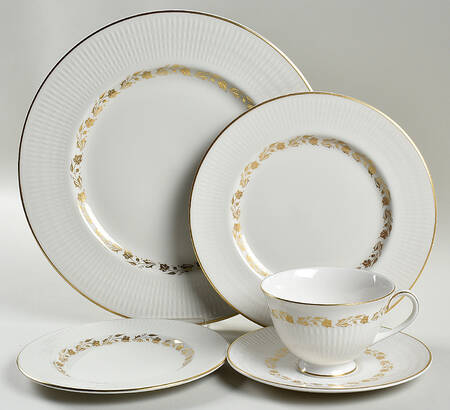 Fairfax 40 Piece Estate Set
