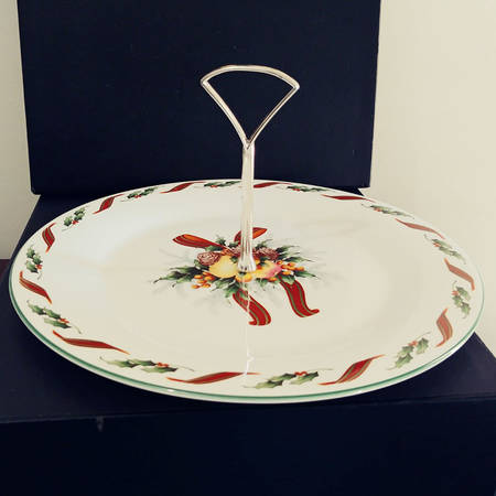 Festival Round Serving Plate with Handle (DP)