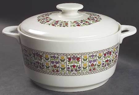 Fireglow Medium Oven-to-Table Round Covered Casserole