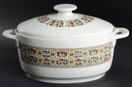 Fireglow 2 Quart Oval Covered Casserole
