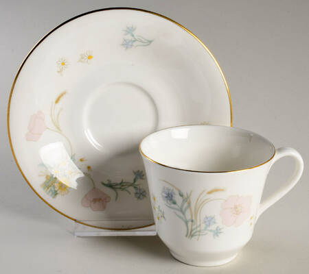 Flirtation Footed Cup & Saucer Set