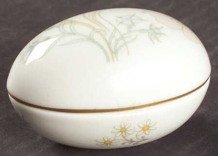 Flirtation Small Egg Box & Lid