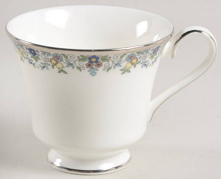 Flowerlace Footed Cup